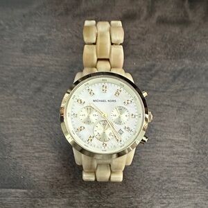 MICHEAL KORS gold watch